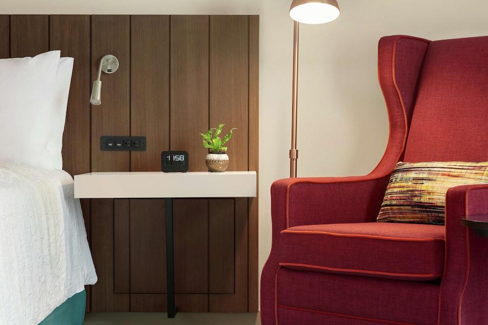 Hilton Garden Inn Seattle Airport Сиатак Екстериор снимка