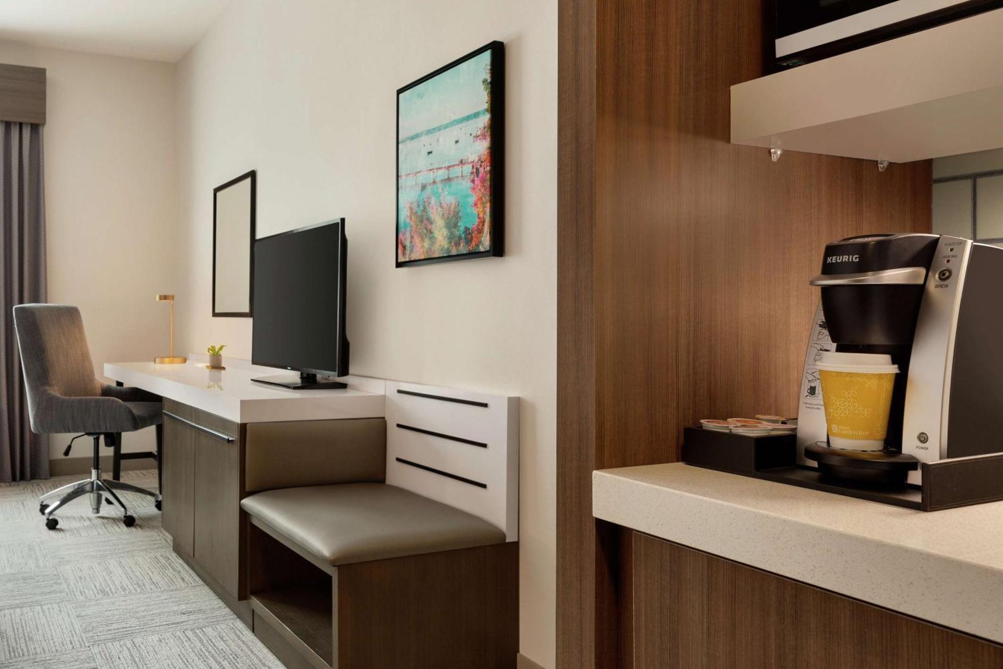 Hilton Garden Inn Seattle Airport Сиатак Екстериор снимка