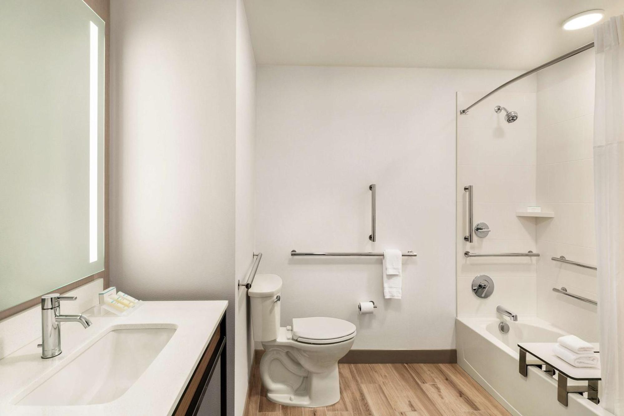 Hilton Garden Inn Seattle Airport Сиатак Екстериор снимка